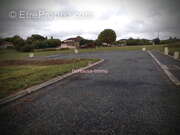 Terrain à SAINT-GAUZENS
