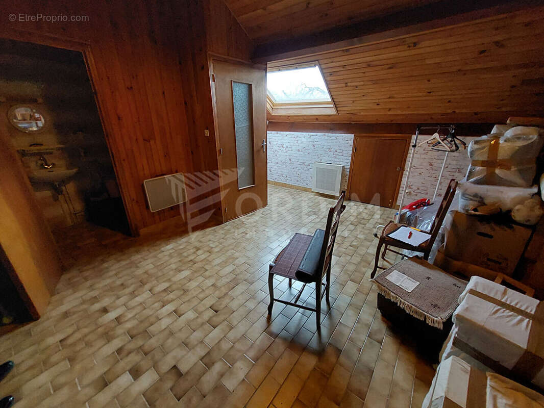 Maison à CHAUMOT