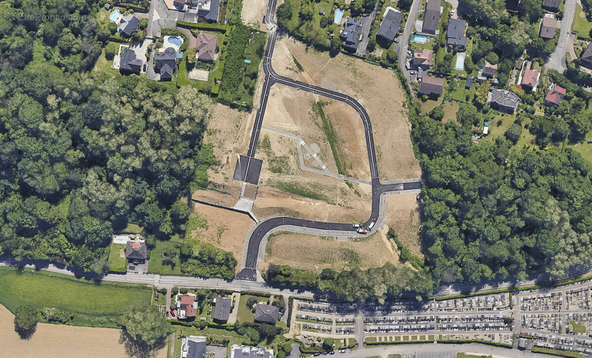 Terrain à BRUNSTATT