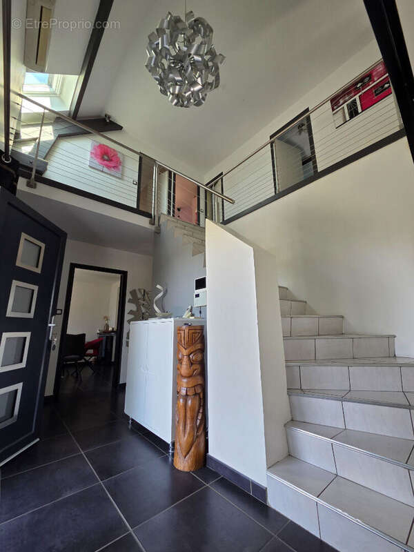 Maison à RUFFEY-LES-ECHIREY