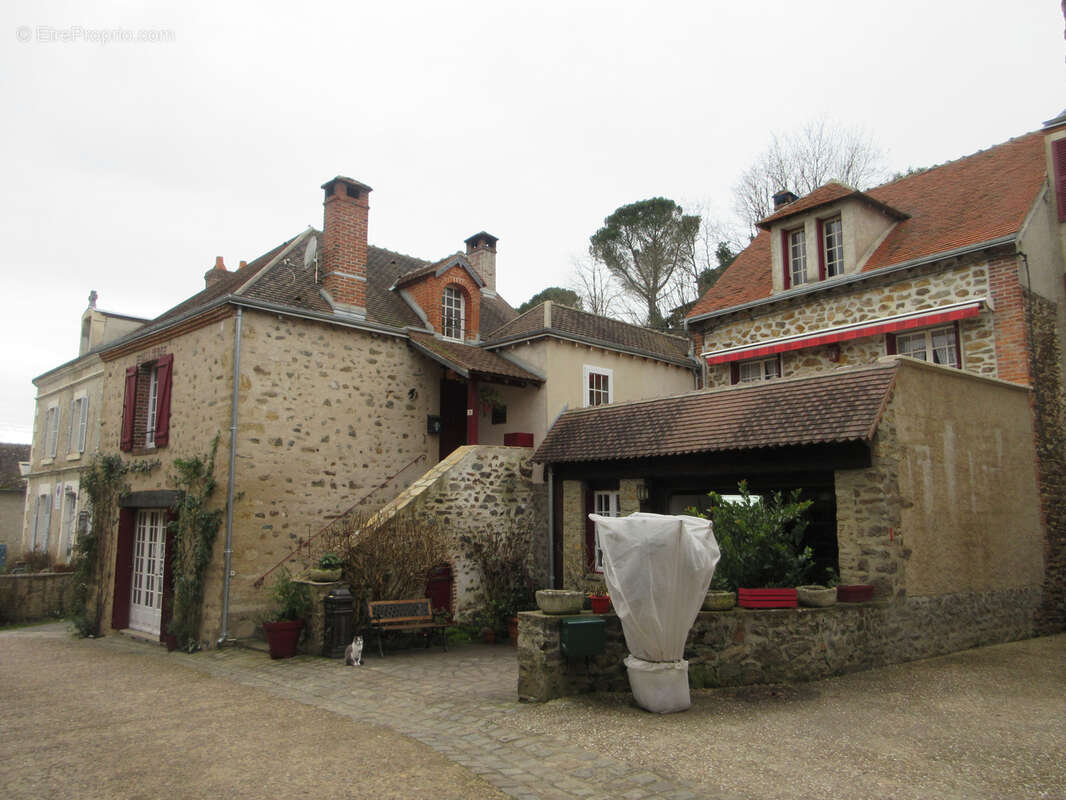 Maison à GARGILESSE-DAMPIERRE