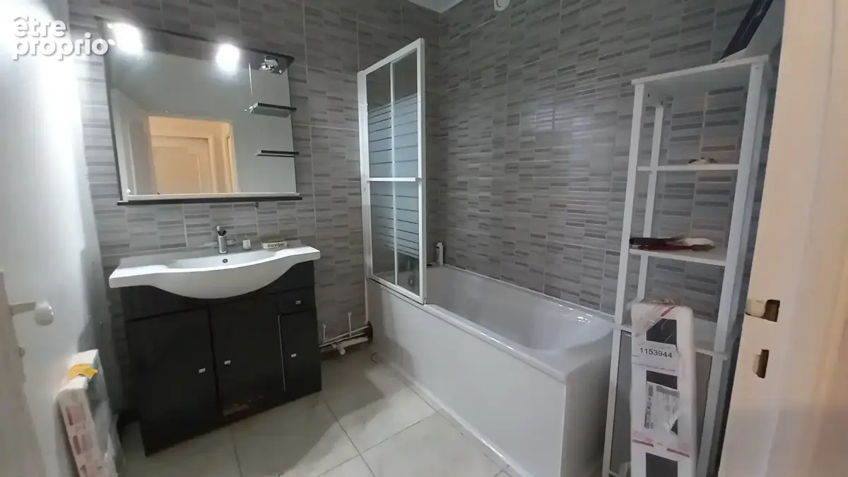 Appartement familial avec balcon au pied du tram - photo 7
