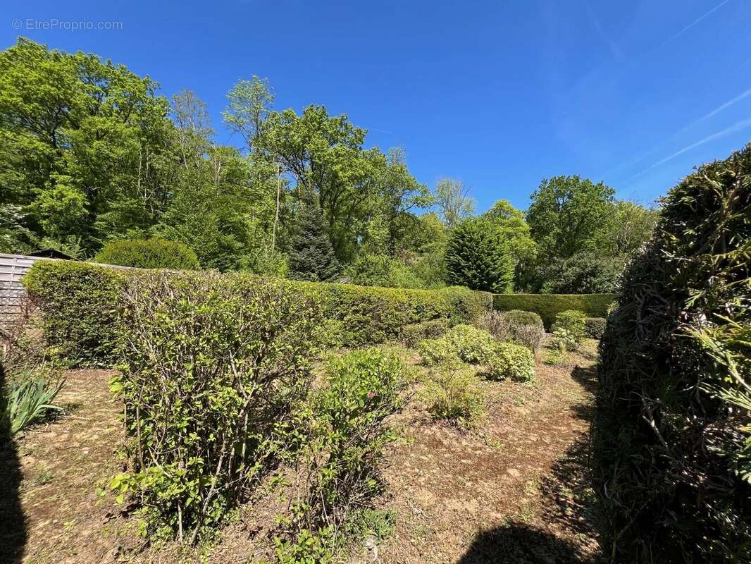 Maison à EZY-SUR-EURE