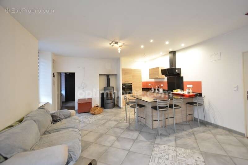 Maison à REMOIVILLE