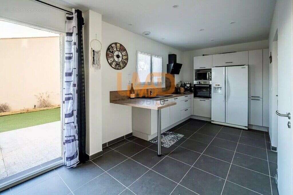 Maison à LIGNAN-SUR-ORB