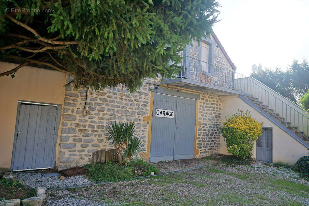 Maison à PARAY-LE-MONIAL