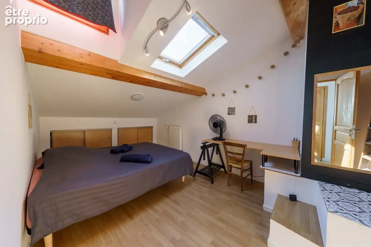 Thonon - Coeur de ville - Appartement duplex de charme 3 pièces - photo 3