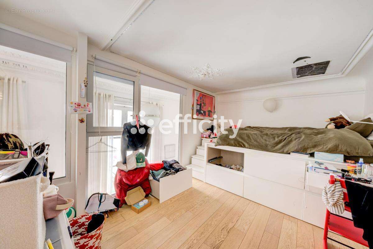 Appartement à PARIS-9E