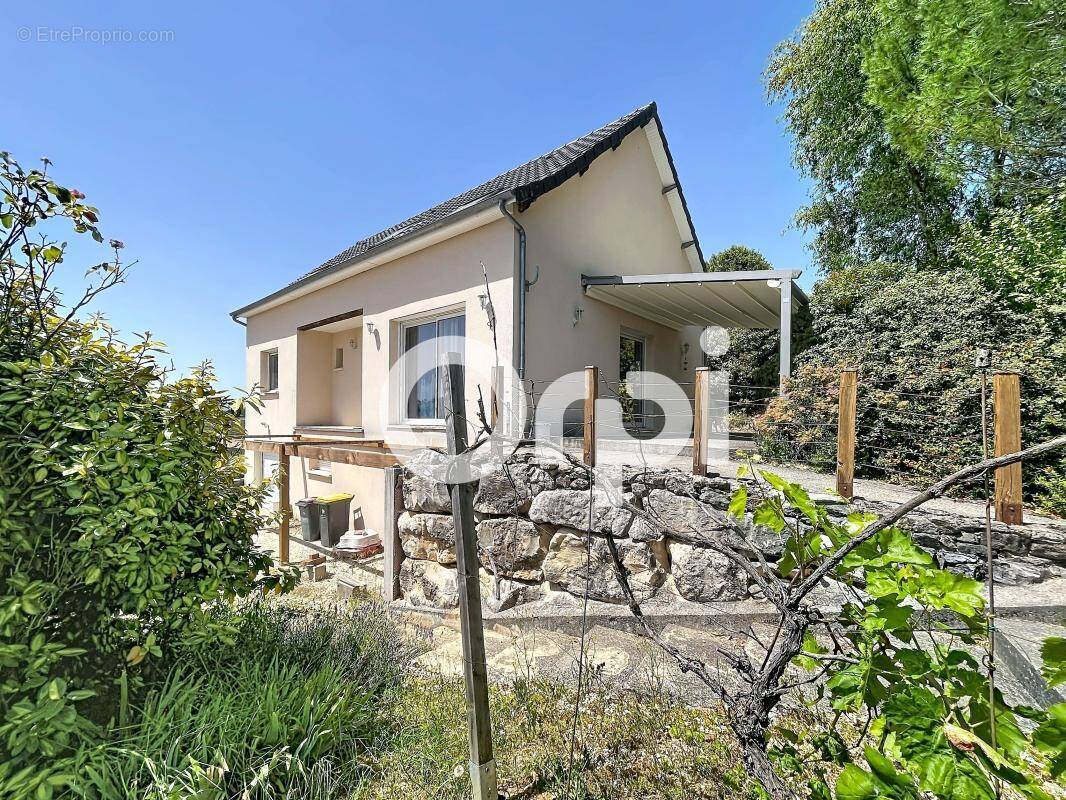 Maison à JUGEALS-NAZARETH
