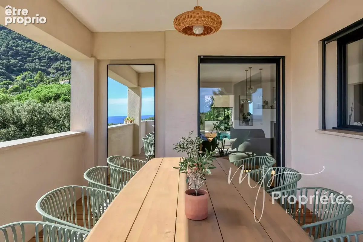 À VENDRE – Cavalaire-sur-Mer – Villa contemporaine avec vue mer 4 suites et prestations haut de gamme - photo 28