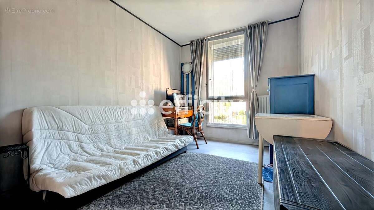 Appartement à LOGNES