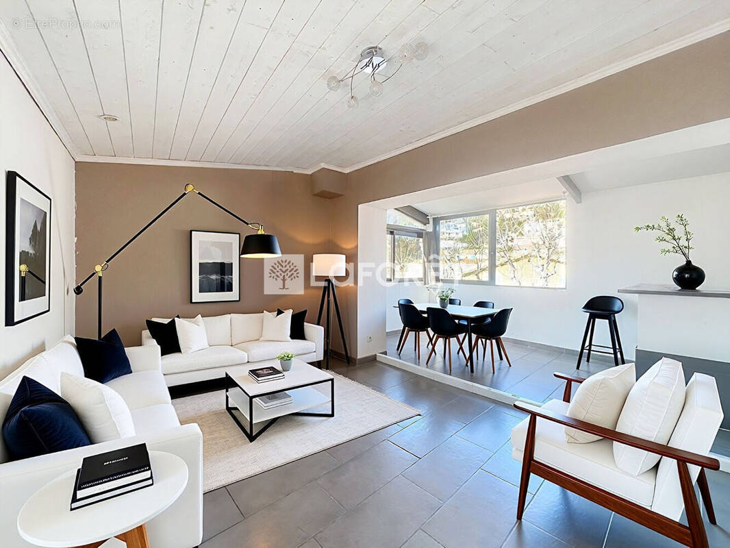 Maison à ROQUEVAIRE