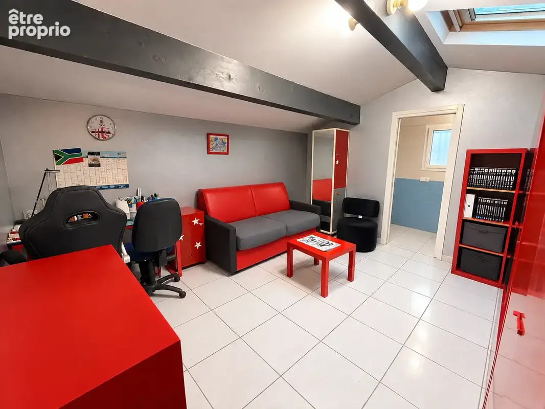 MAISON 170 m2 -  Piscine et Double Garage sur 1042 m2 de terrain - photo 24