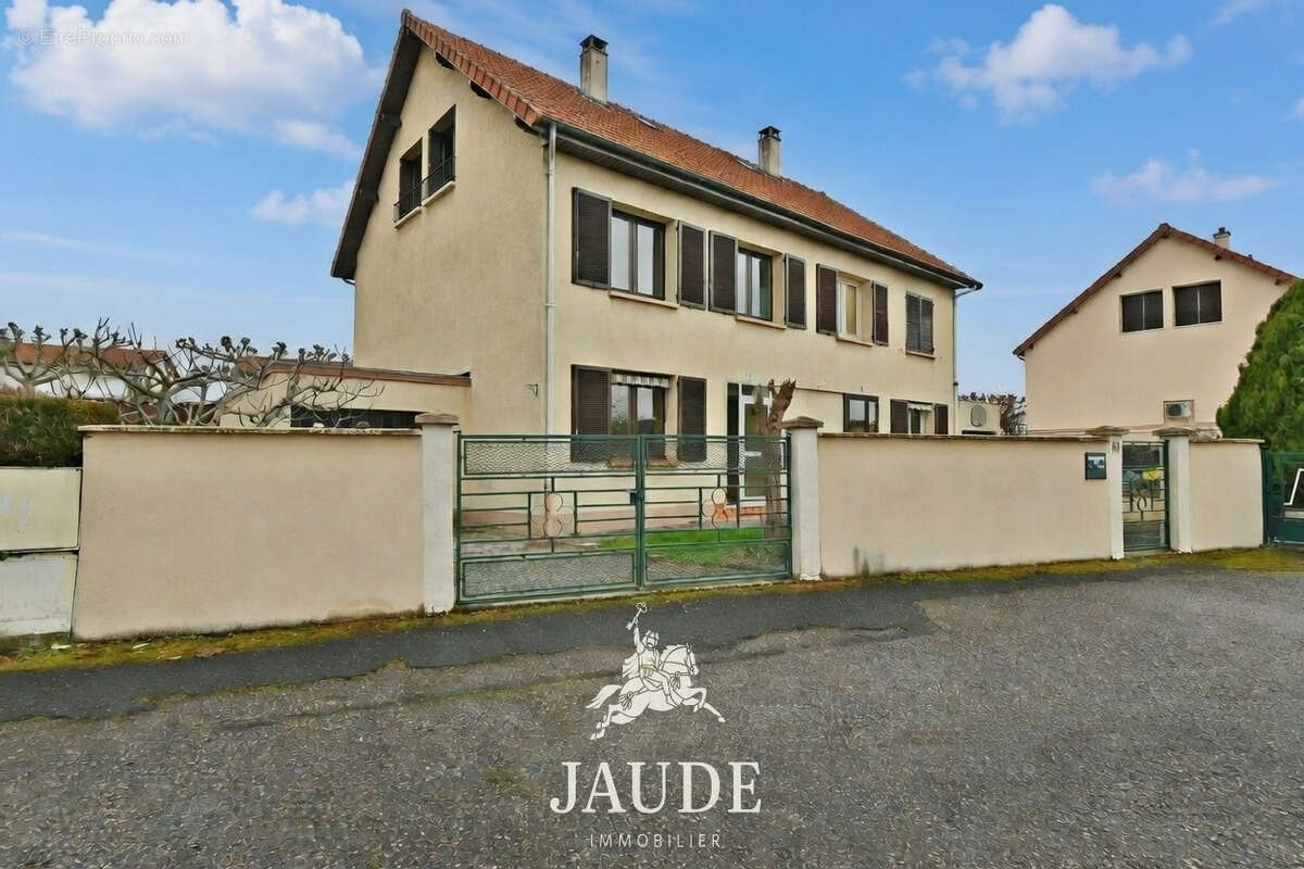 Maison à COURNON-D'AUVERGNE