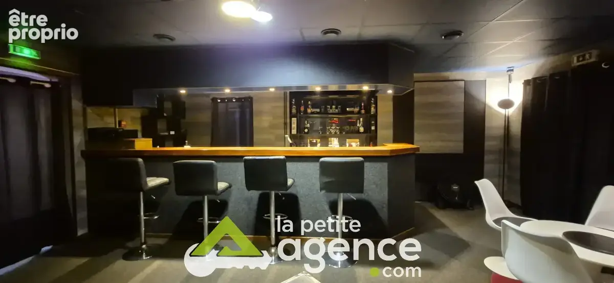 Commerce 235 m² à vendre à Domerat (03410) - photo 2