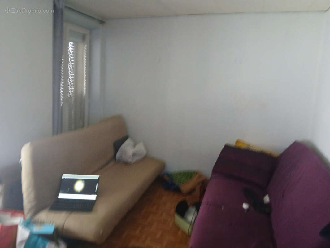 Appartement à JOUY-LE-CHATEL