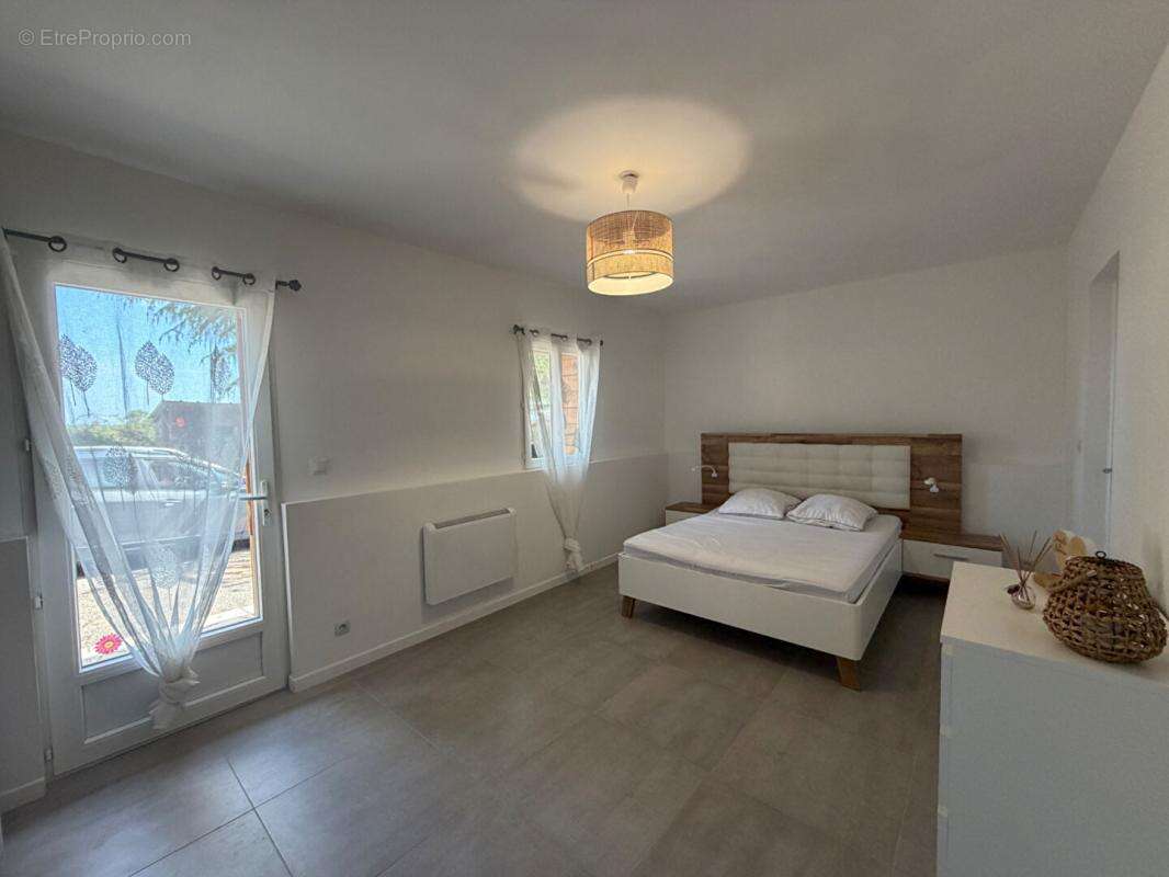 Maison 4 pièce(s) 114 m2 sur 2075m² - photo 5