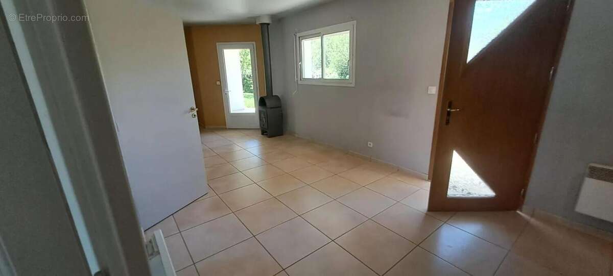 Maison à ARENGOSSE