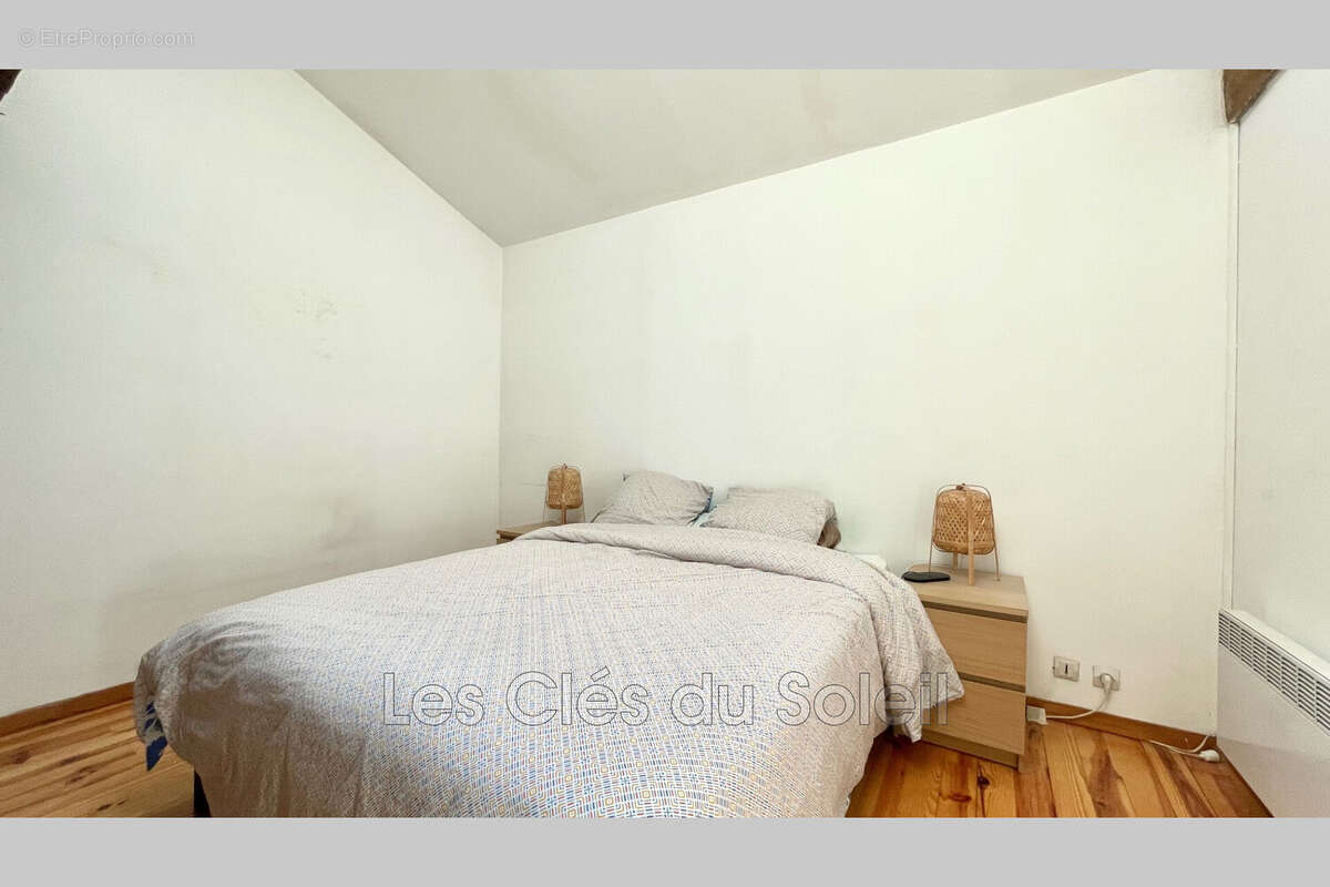 Appartement à CUERS