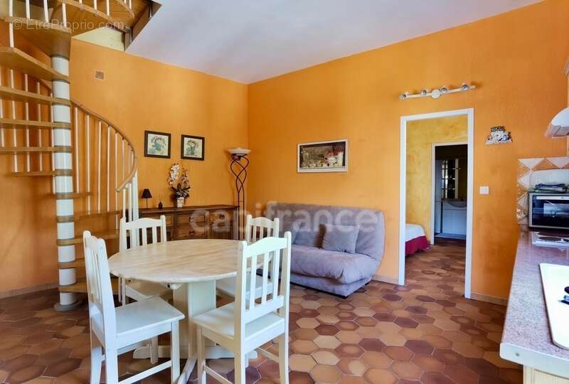 Dpt Gard (30), à vendre UZES propriete P14 de 548 m² - Terrain de 830,00 m² - photo 12