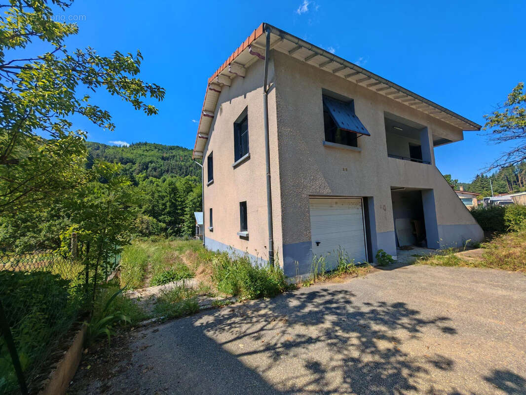 Maison à MARIAC