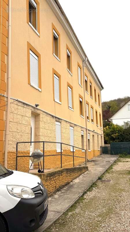 Appartement à TOURVILLE-LA-RIVIERE