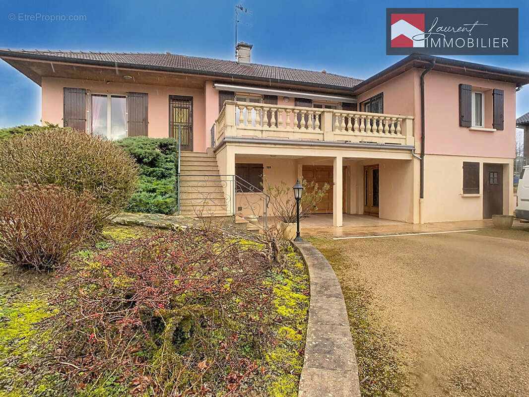 À VENDRE : Maison familiale de 156 m² à LACROST - photo 16