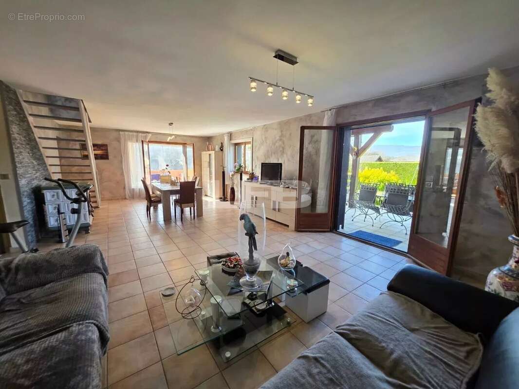 Belle maison 153,5 m² sur Terrain plat 1251 m² - photo 4