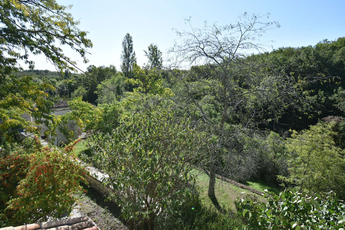 Maison à MONTAIGU-DE-QUERCY