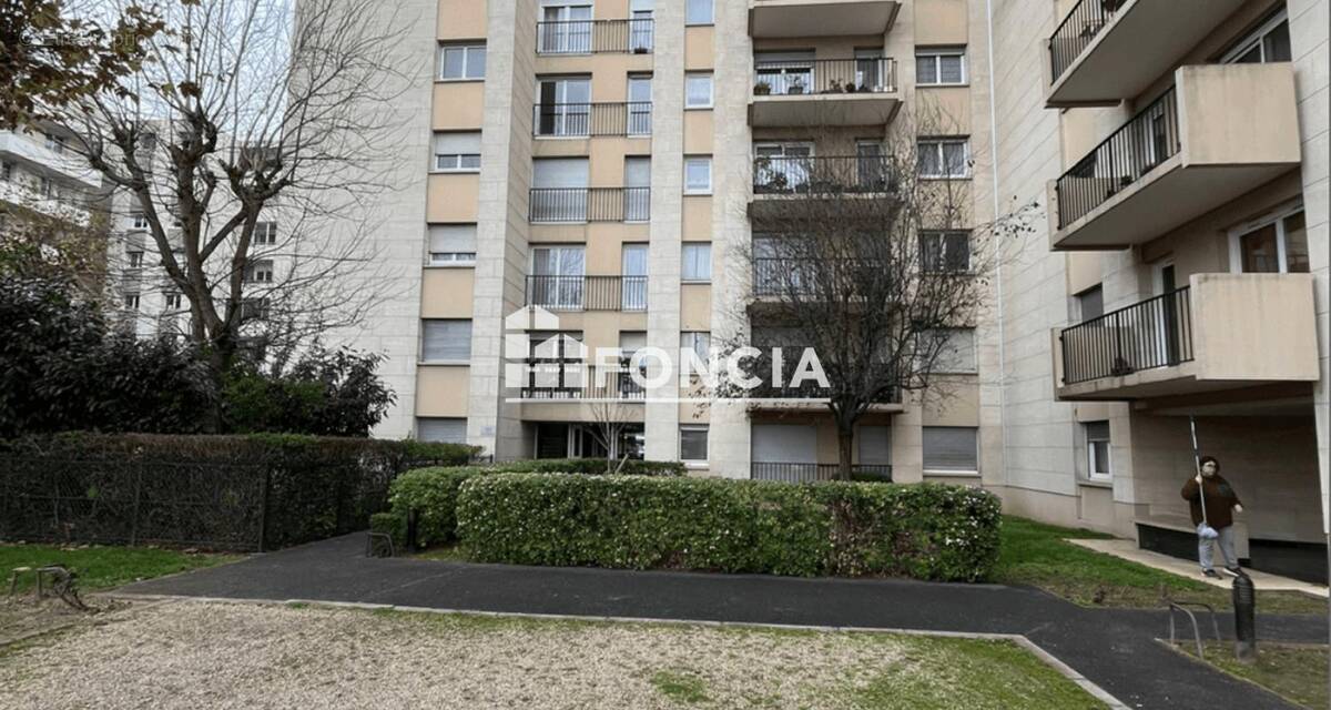 Appartement à LE BOURGET