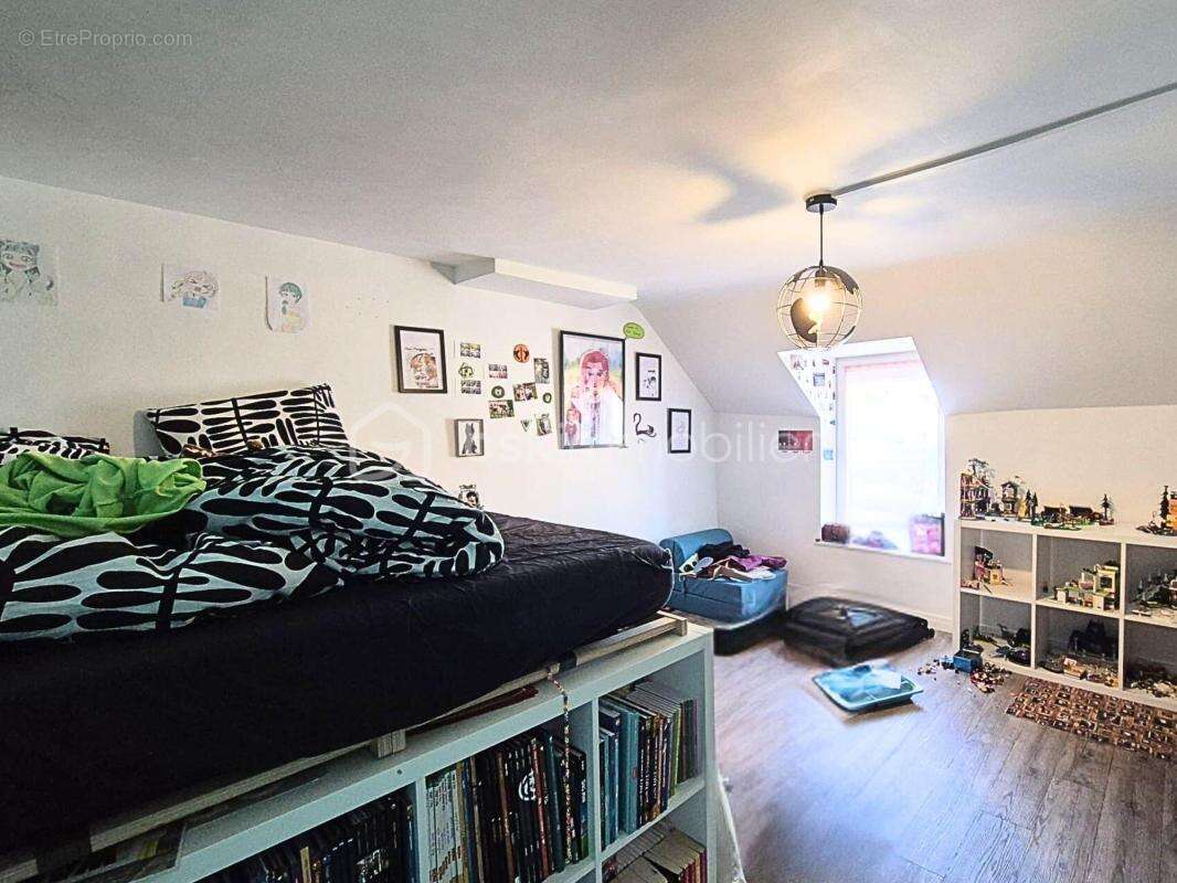 Maison à FLEURY-LES-AUBRAIS