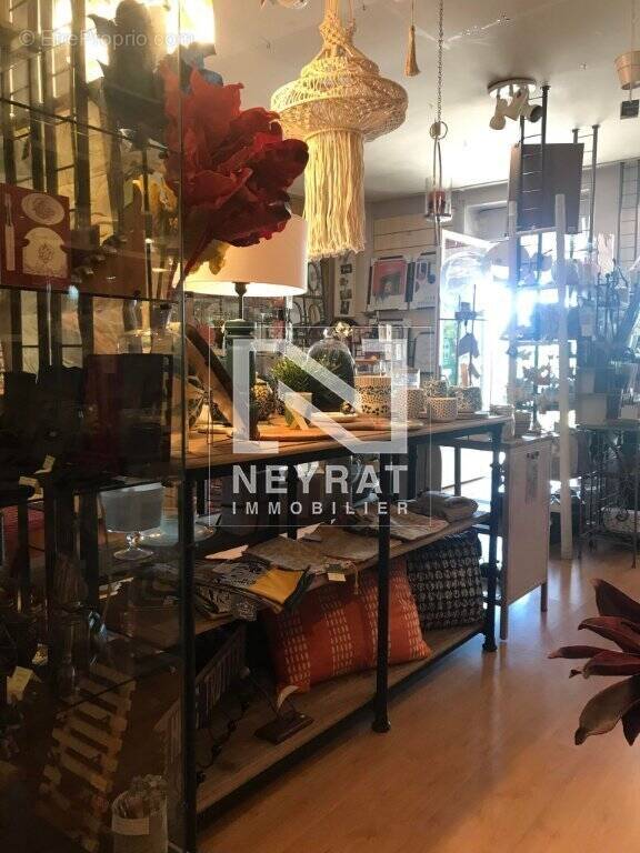 Commerce à ETANG-SUR-ARROUX