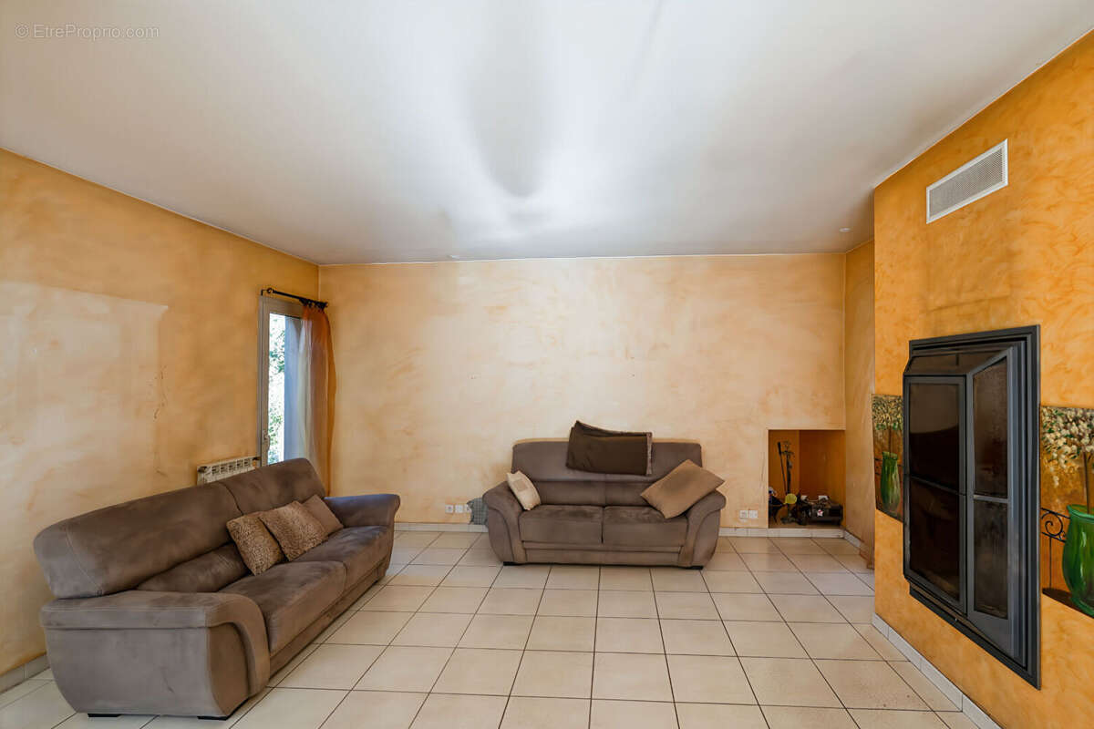 Maison à BOUC-BEL-AIR