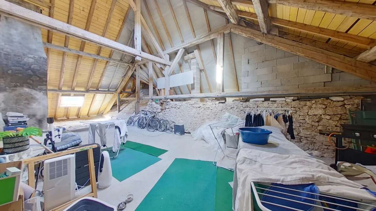 Appartement à ROCHEJEAN