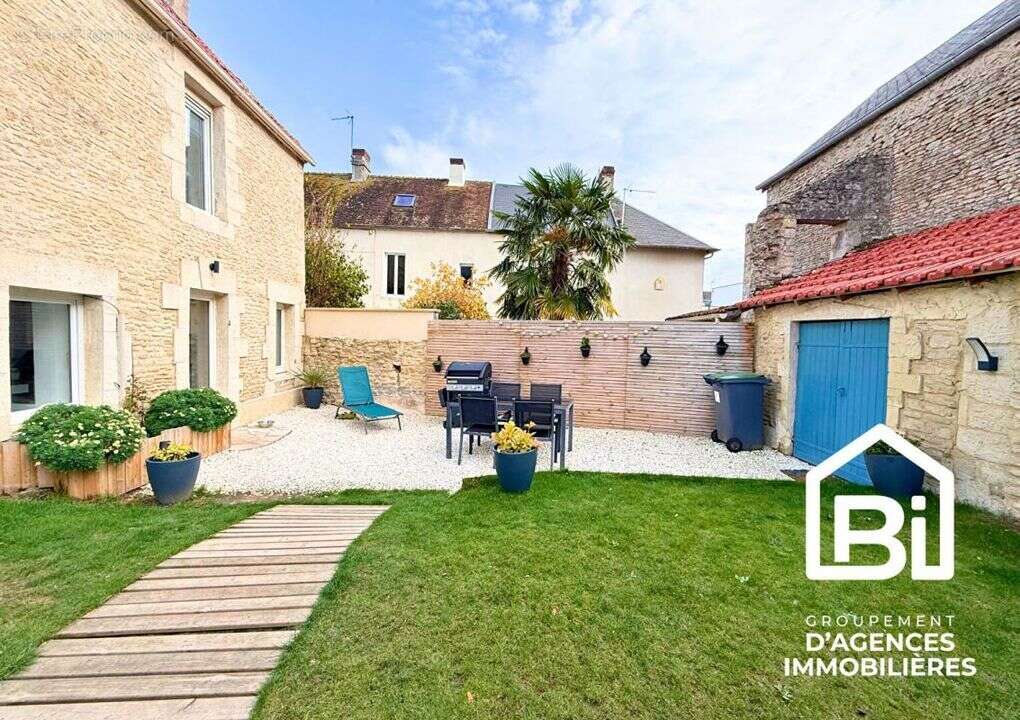 Maison à SAINT-AUBIN-D'ARQUENAY