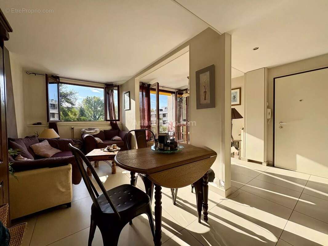 Appartement à MEYLAN