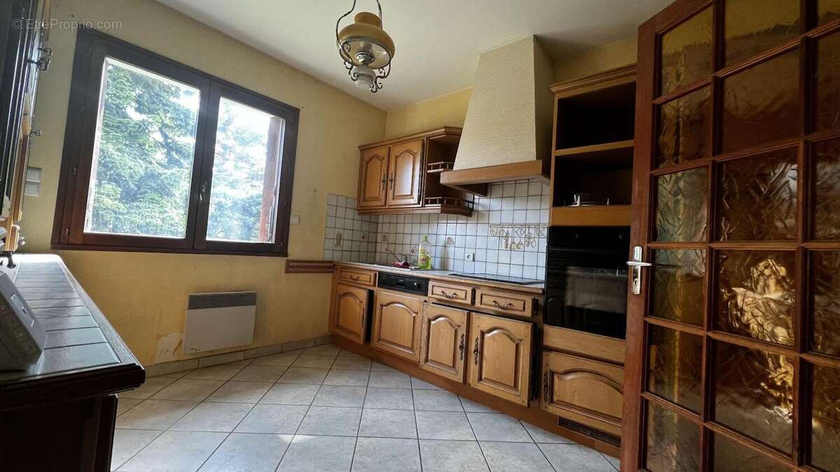 Photo 5 - Maison à LA TOUR-DE-SALVAGNY