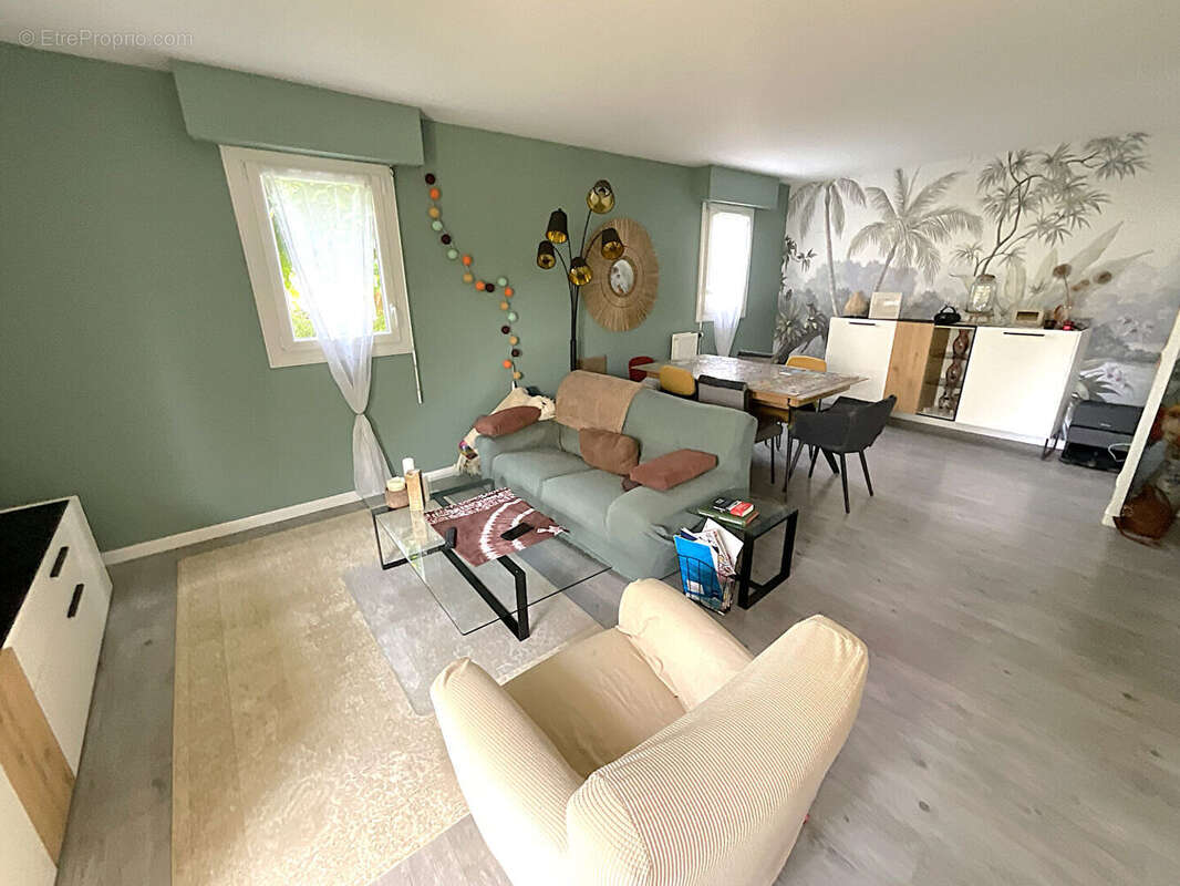 Appartement à MONTIGNY-LE-BRETONNEUX