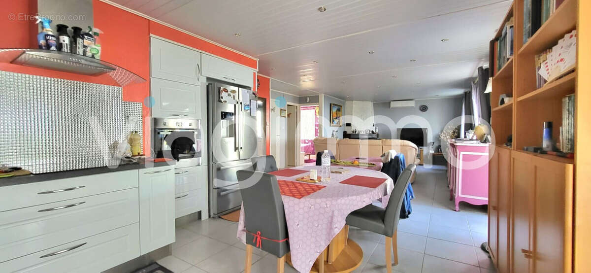 Maison à MONTELIMAR