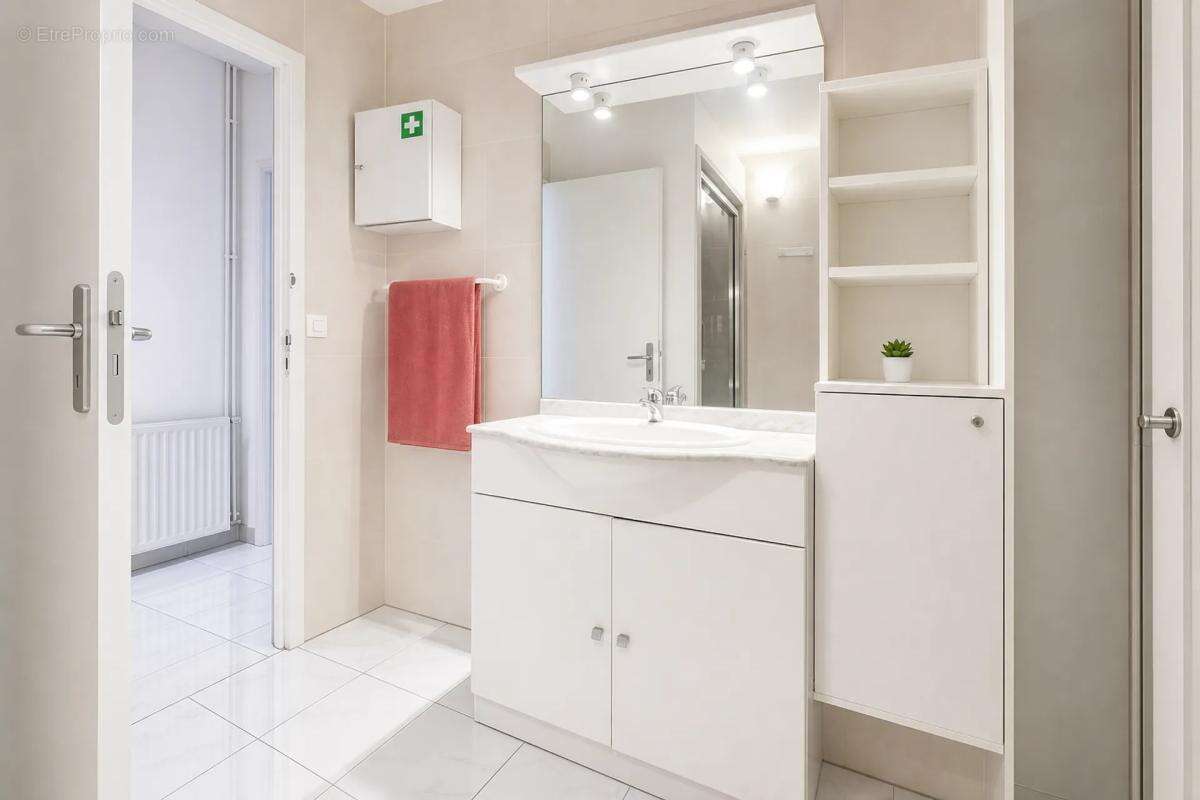 A saisir somptueuse maison de 8 pièces de 201 m² à Auxy !! - photo 15