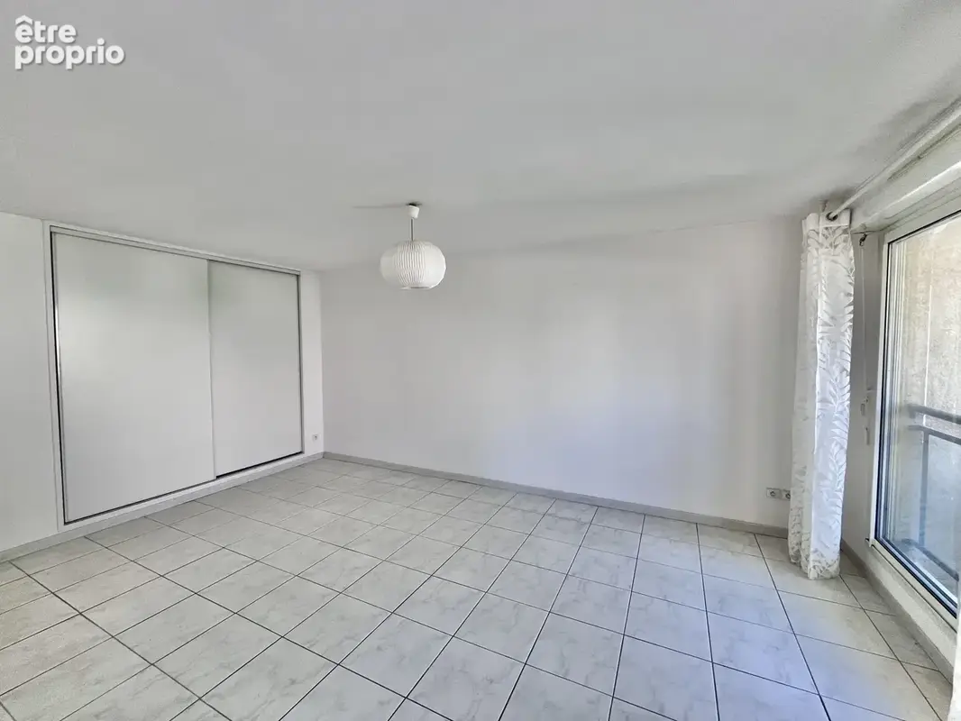 Aix en Provence, au sein d'une résidence très prisée, appartement de 33.48m2 avec parking et cave. Piscine, te - photo 6