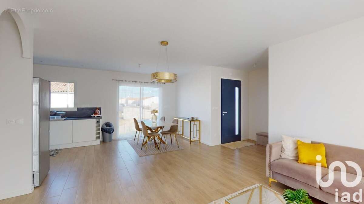 Photo 7 - Maison à ECHILLAIS