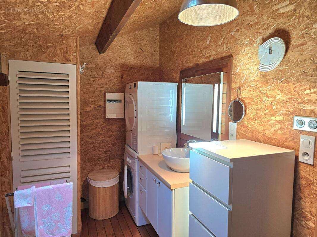 Appartement à JAURE