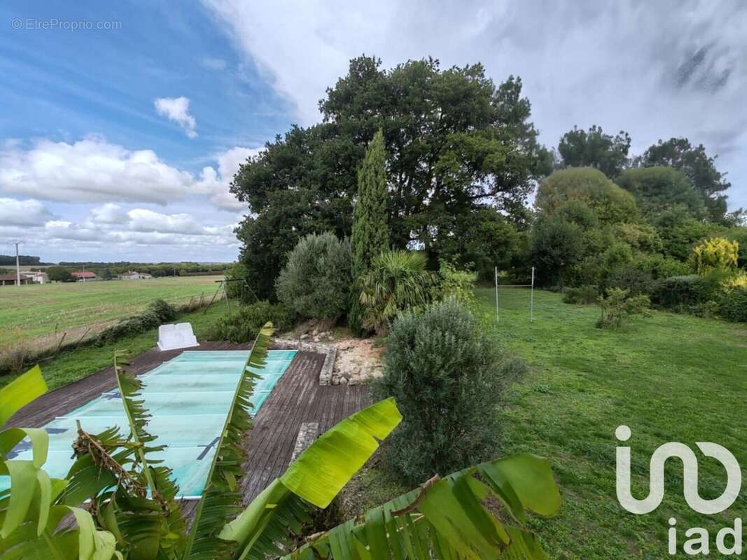 Photo 3 - Maison à SURGERES