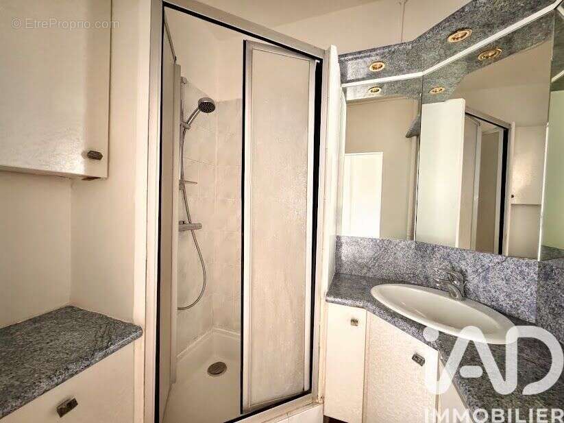 Photo 9 - Appartement à VILLENEUVE-LA-GARENNE