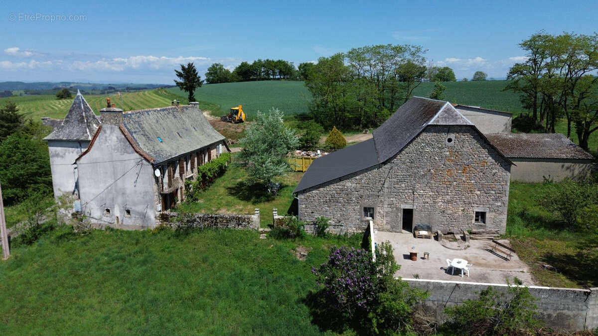 Maison à SENERGUES