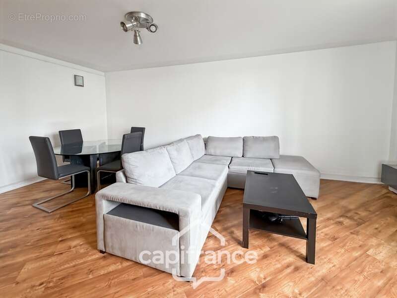 Appartement à TORCY