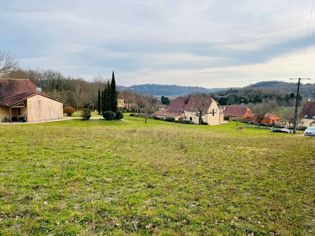 Terrain à VITRAC