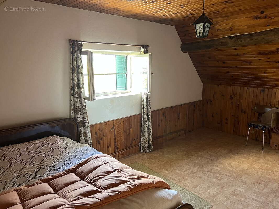 Maison à COLOMBIER-EN-BRIONNAIS