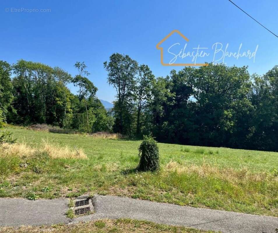 Photo 2 - Terrain à CHANAY